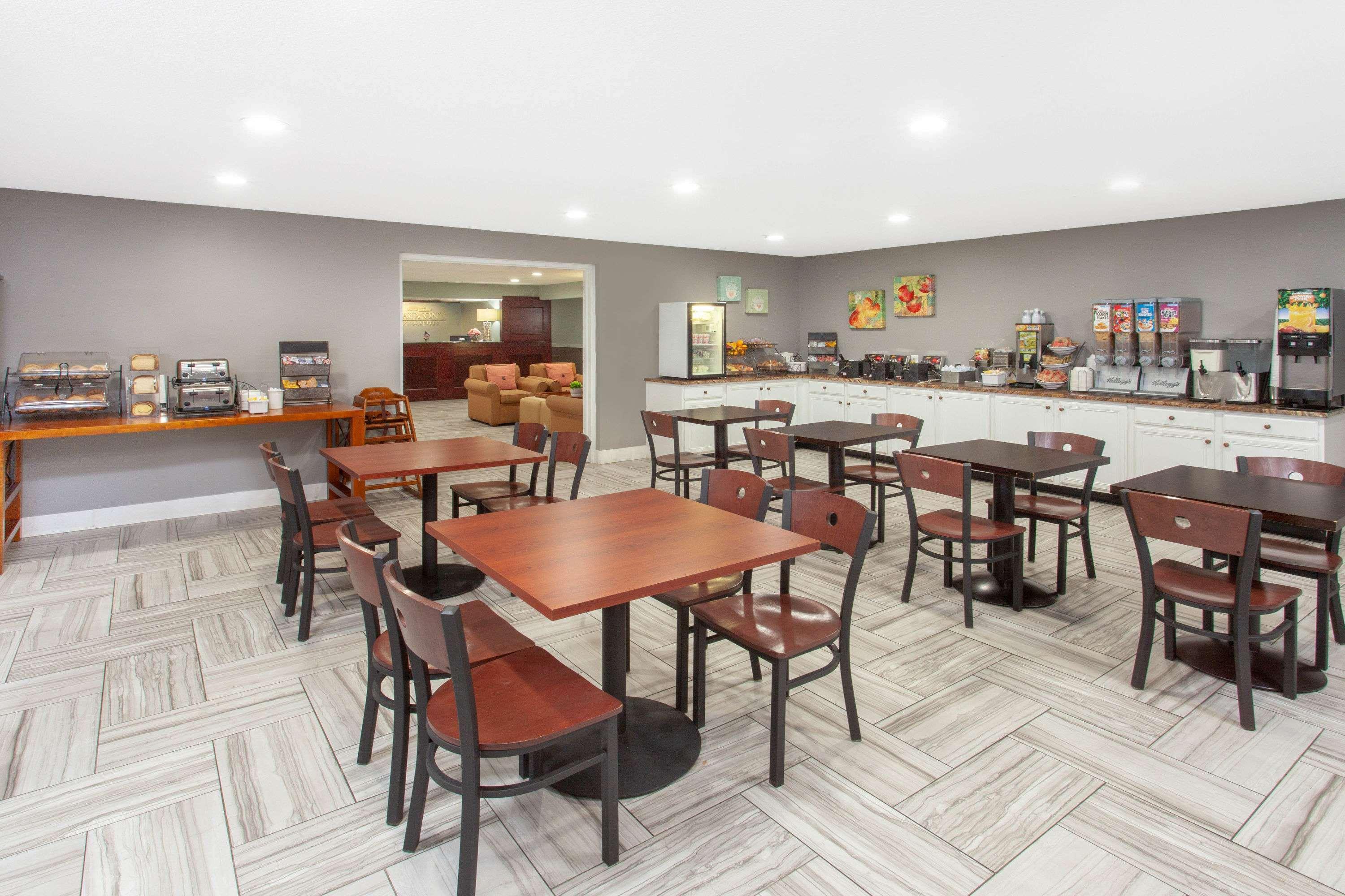 Motel Baymont By Wyndham 2*
