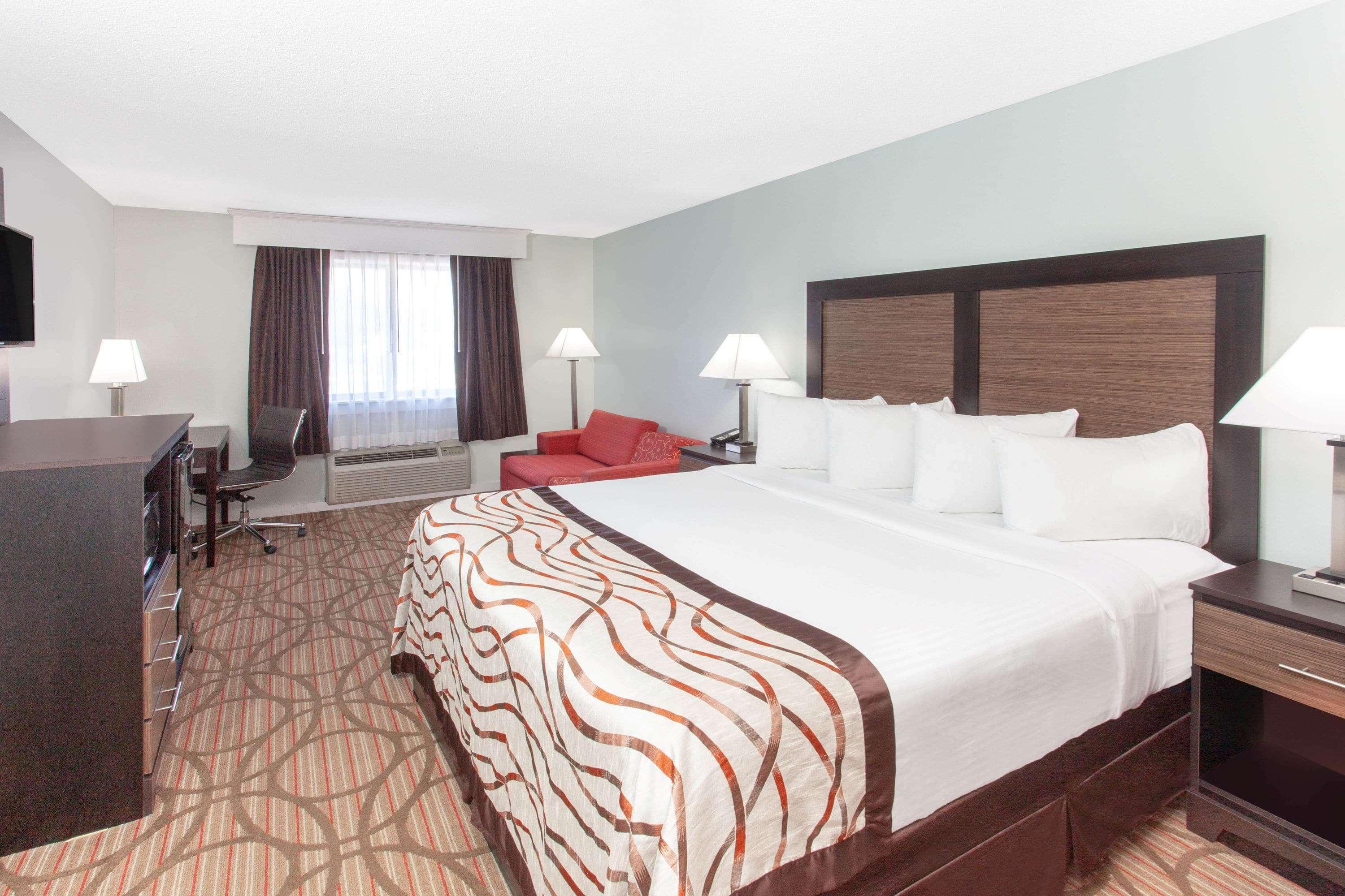 Baymont By Wyndham Motel Grand Haven