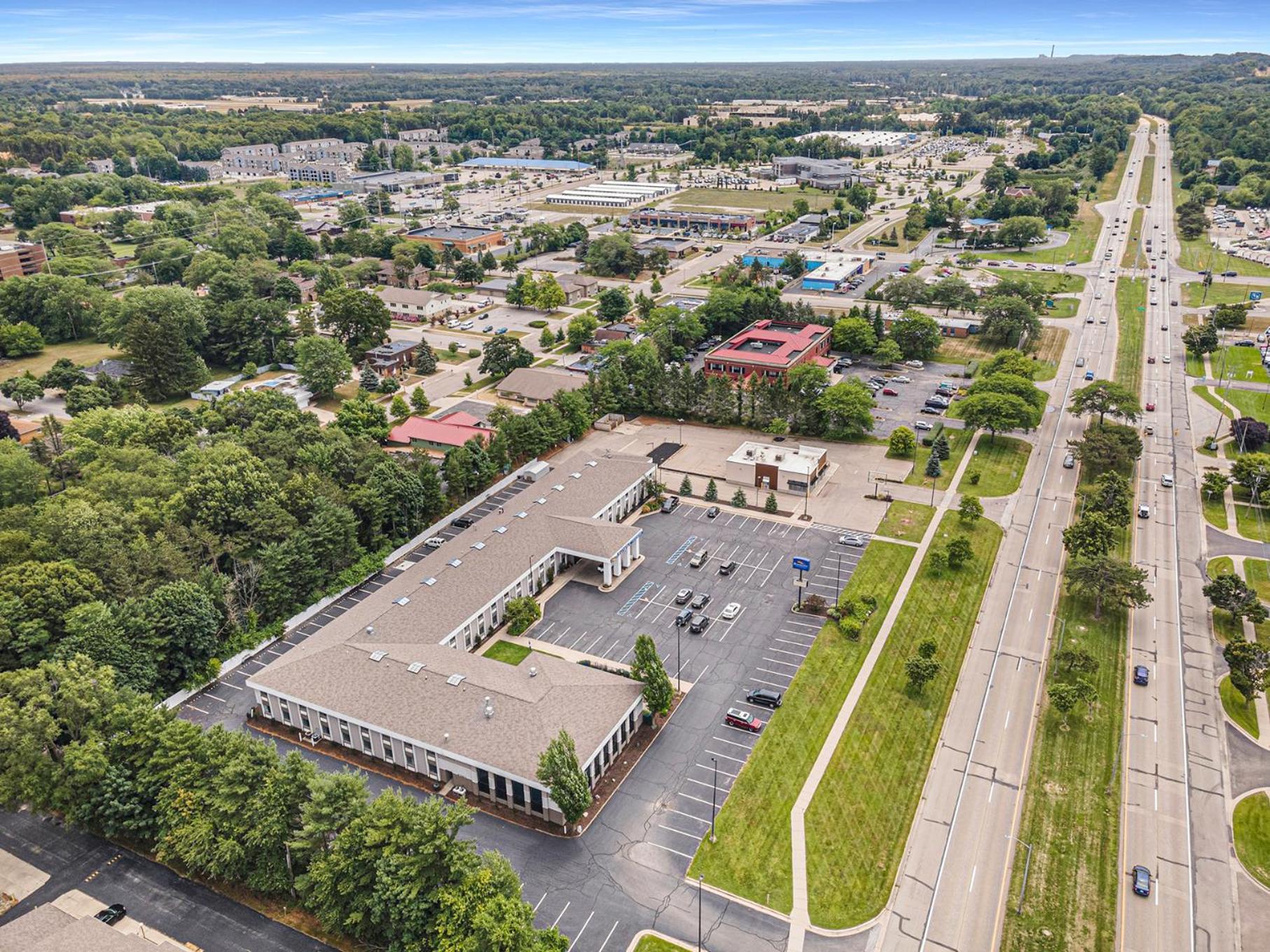 Baymont By Wyndham Motel
