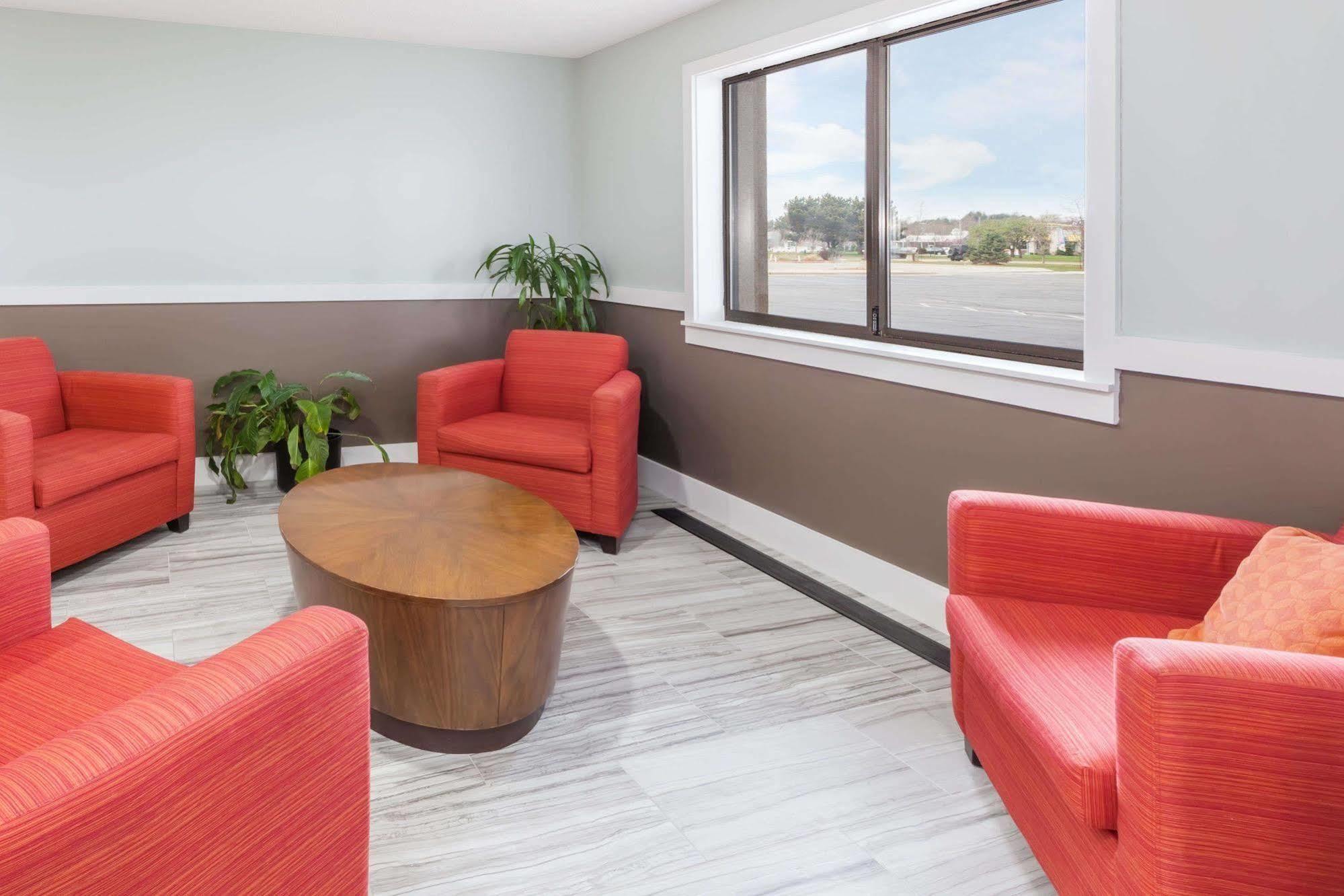 Motel Baymont By Wyndham Grand Haven
